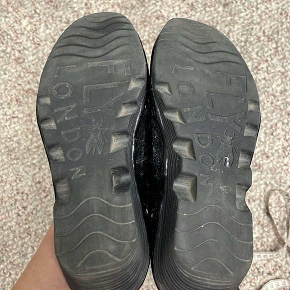 Fly London wedge heel Oxford style shoes - Picture 11 of 11